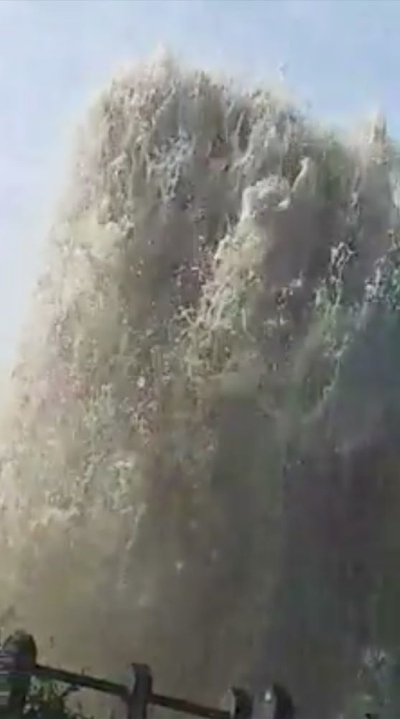 Other image for Leak sent water gushing into air